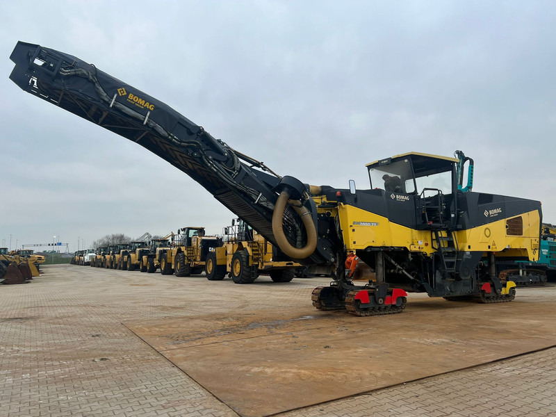 Bomag BM2000/75 Cold Planer - Asfalto mašina: foto 4 Bomag BM2000/75 Cold Planer - Asfalto mašina: foto 4