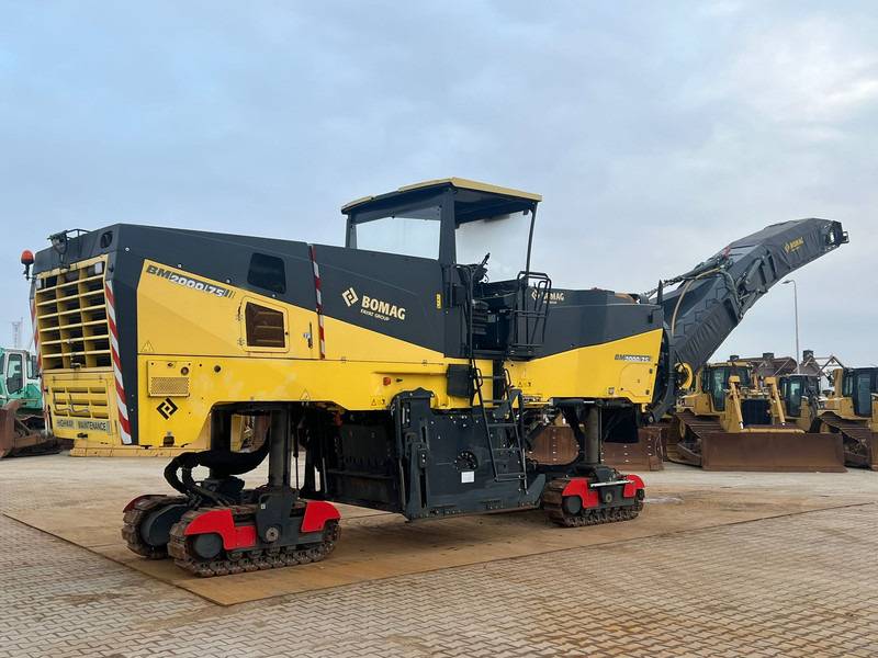 Bomag BM2000/75 Cold Planer - Asfalto mašina: foto 1 Bomag BM2000/75 Cold Planer - Asfalto mašina: foto 1