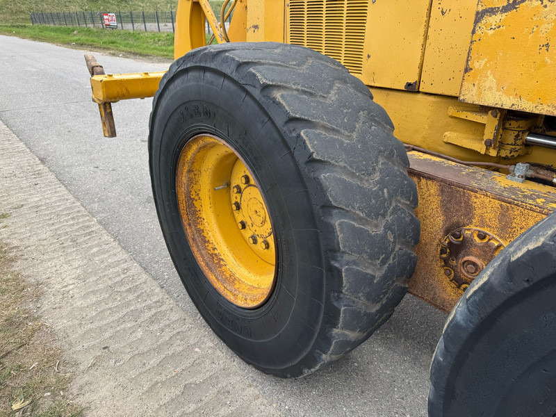 Greideris Caterpillar 140H 3306 engine: foto 19