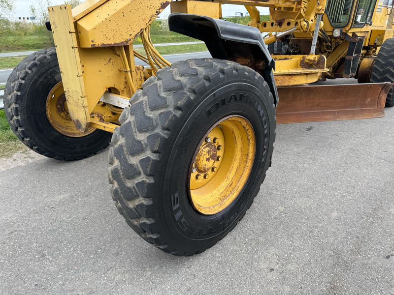 Greideris Caterpillar 140H 3306 engine: foto 16