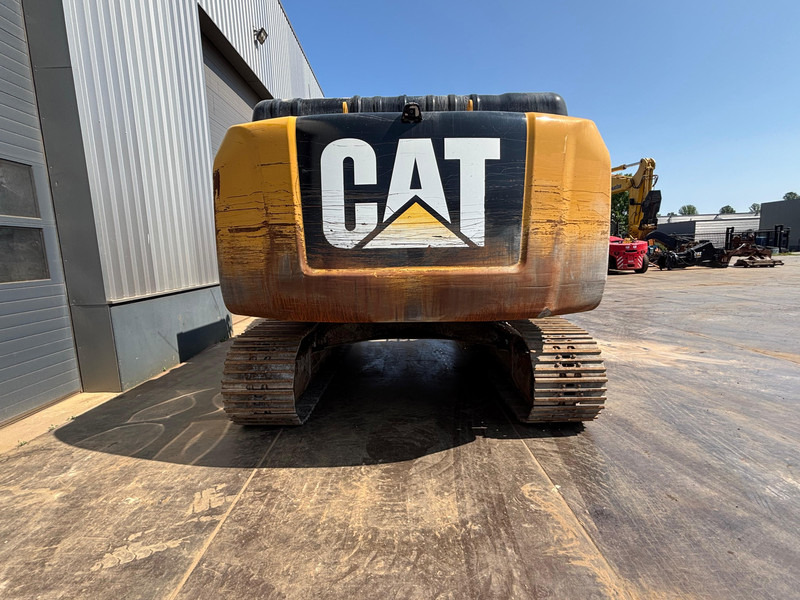 Caterpillar 330FL - Ekskavatorius: foto 4 Caterpillar 330FL - Ekskavatorius: foto 4