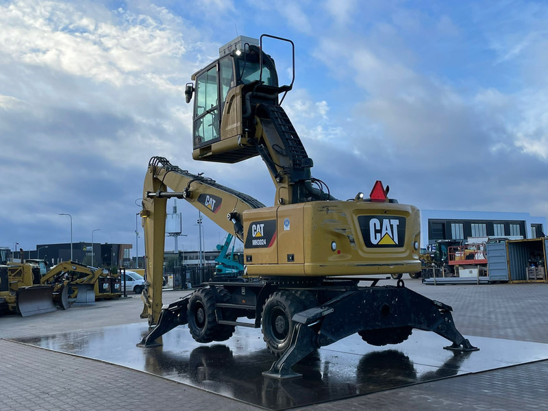 Caterpillar MH3024 - Ratinis ekskavatorius: foto 3 Caterpillar MH3024 - Ratinis ekskavatorius: foto 3