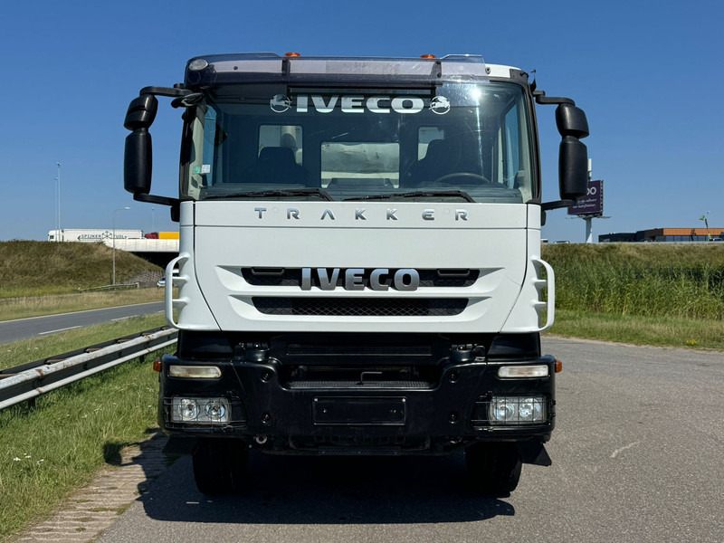 Savivartis sunkvežimis Iveco Trakker 410 6x4 Kipper: foto 8