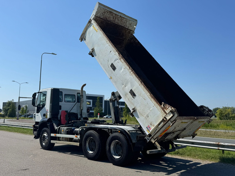 Savivartis sunkvežimis Iveco Trakker 410 6x4 Kipper: foto 11