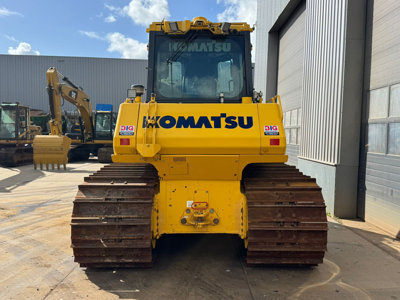 Komatsu D65PXi-18 | TOPCON GPS - Buldozeris: foto 4 Komatsu D65PXi-18 | TOPCON GPS - Buldozeris: foto 4