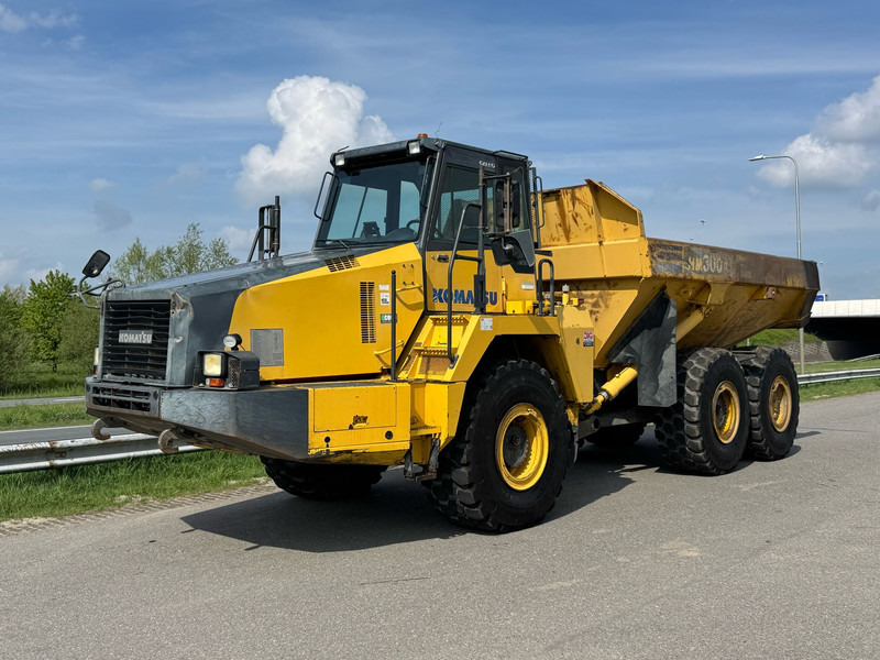 Komatsu HM300-2 - Šarnyrinis savivartis: foto 2 Komatsu HM300-2 - Šarnyrinis savivartis: foto 2