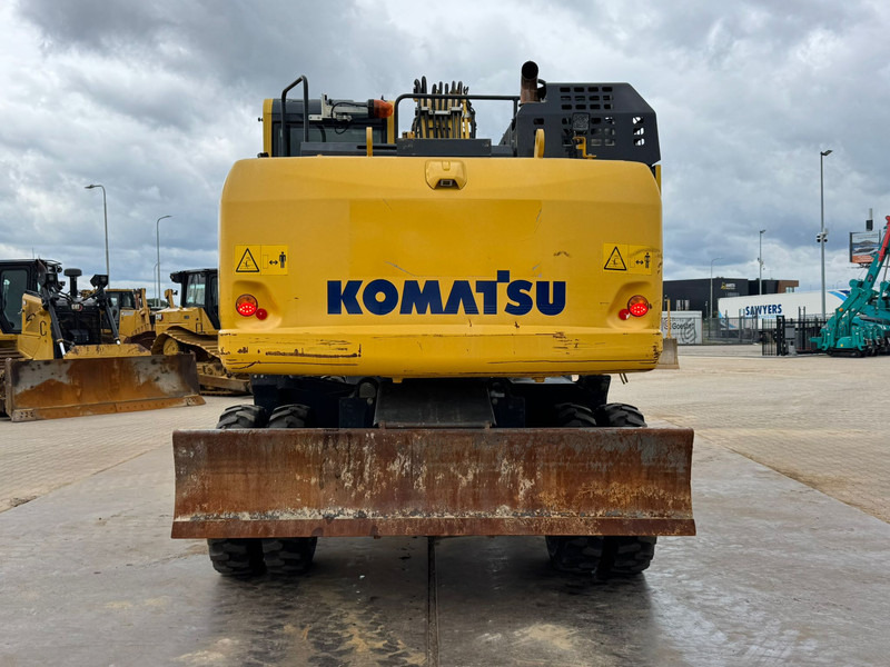 Komatsu PW180-11 - Ratinis ekskavatorius: foto 4 Komatsu PW180-11 - Ratinis ekskavatorius: foto 4