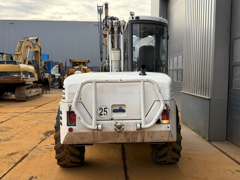 Mecalac 12MTX incl. 5 x bucket - Ratinis ekskavatorius: foto 4 Mecalac 12MTX incl. 5 x bucket - Ratinis ekskavatorius: foto 4