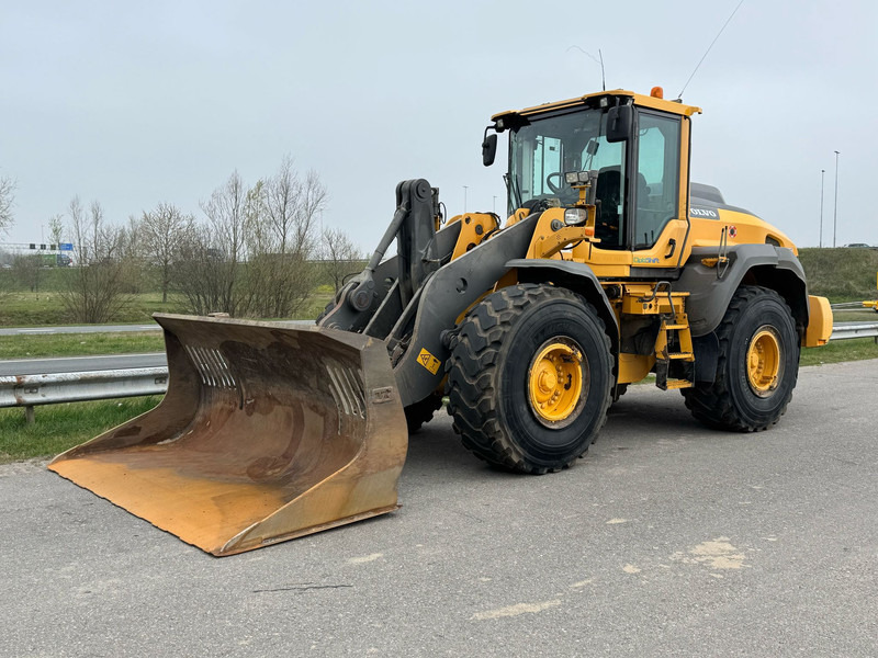 Volvo L110H - Ratinis krautuvas: foto 2 Volvo L110H - Ratinis krautuvas: foto 2