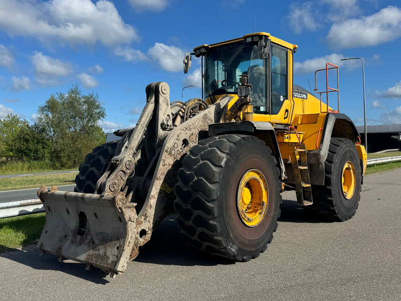 Volvo L220H - Ratinis krautuvas: foto 2 Volvo L220H - Ratinis krautuvas: foto 2
