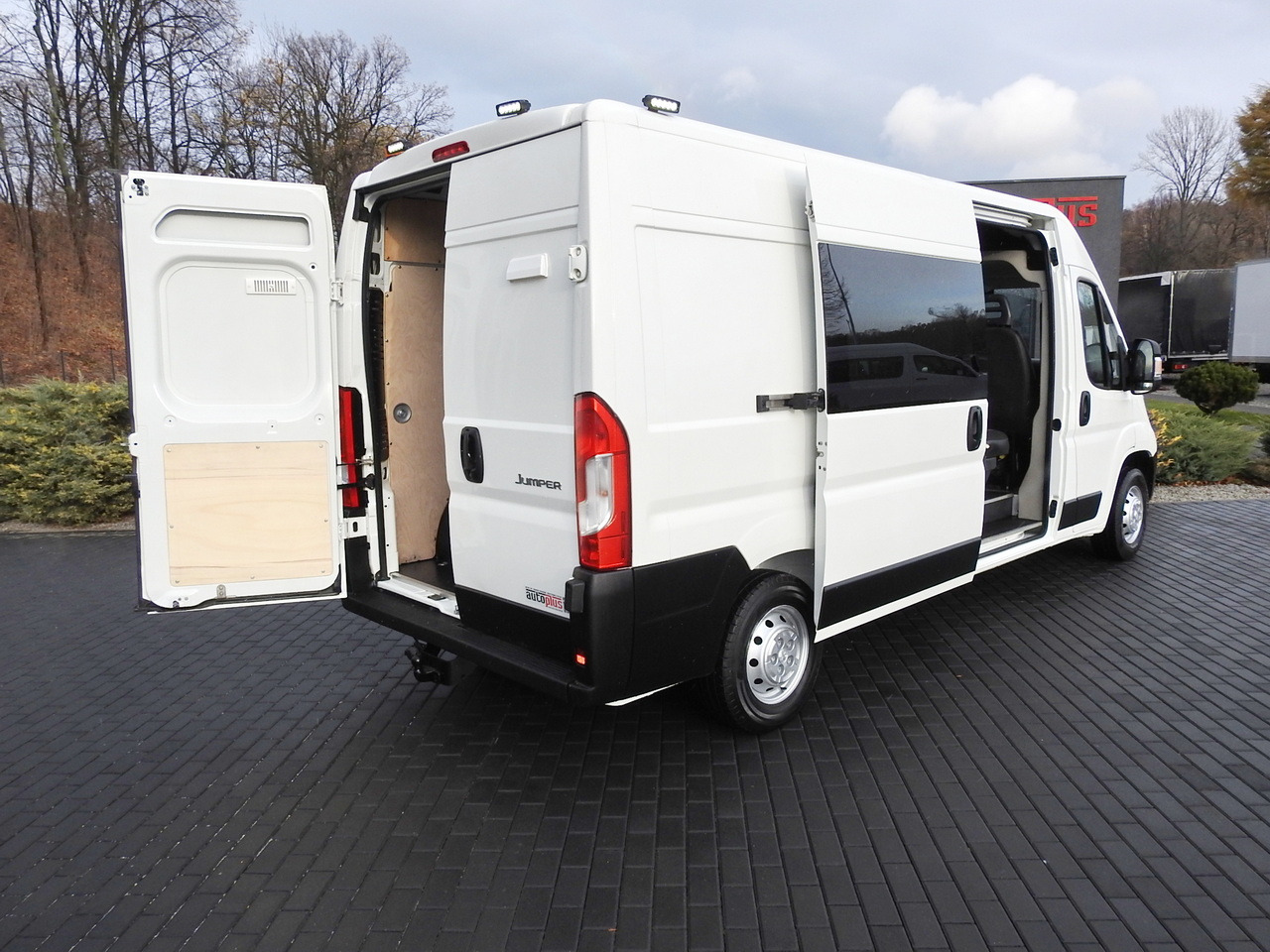 CITROEN JUMPER BOX DELIVERY VAN 6 SEATS AIR CONDITIONING 140HP - Krovininis mikroautobusas: foto 3 CITROEN JUMPER BOX DELIVERY VAN 6 SEATS AIR CONDITIONING 140HP - Krovininis mikroautobusas: foto 3