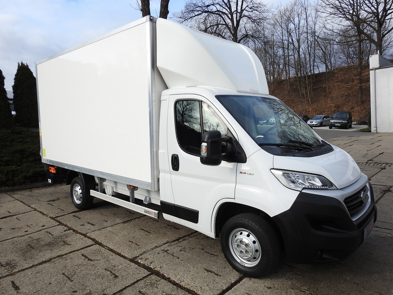 FIAT DUCATO BOX LIFT 8 PALLETS CRUISE CONTROL NAVIGATION AIR CONDITIONING LED LIGHTS 130HP - Furgonas su krovinių dėže: foto 4 FIAT DUCATO BOX LIFT 8 PALLETS CRUISE CONTROL NAVIGATION AIR CONDITIONING LED LIGHTS 130HP - Furgonas su krovinių dėže: foto 4