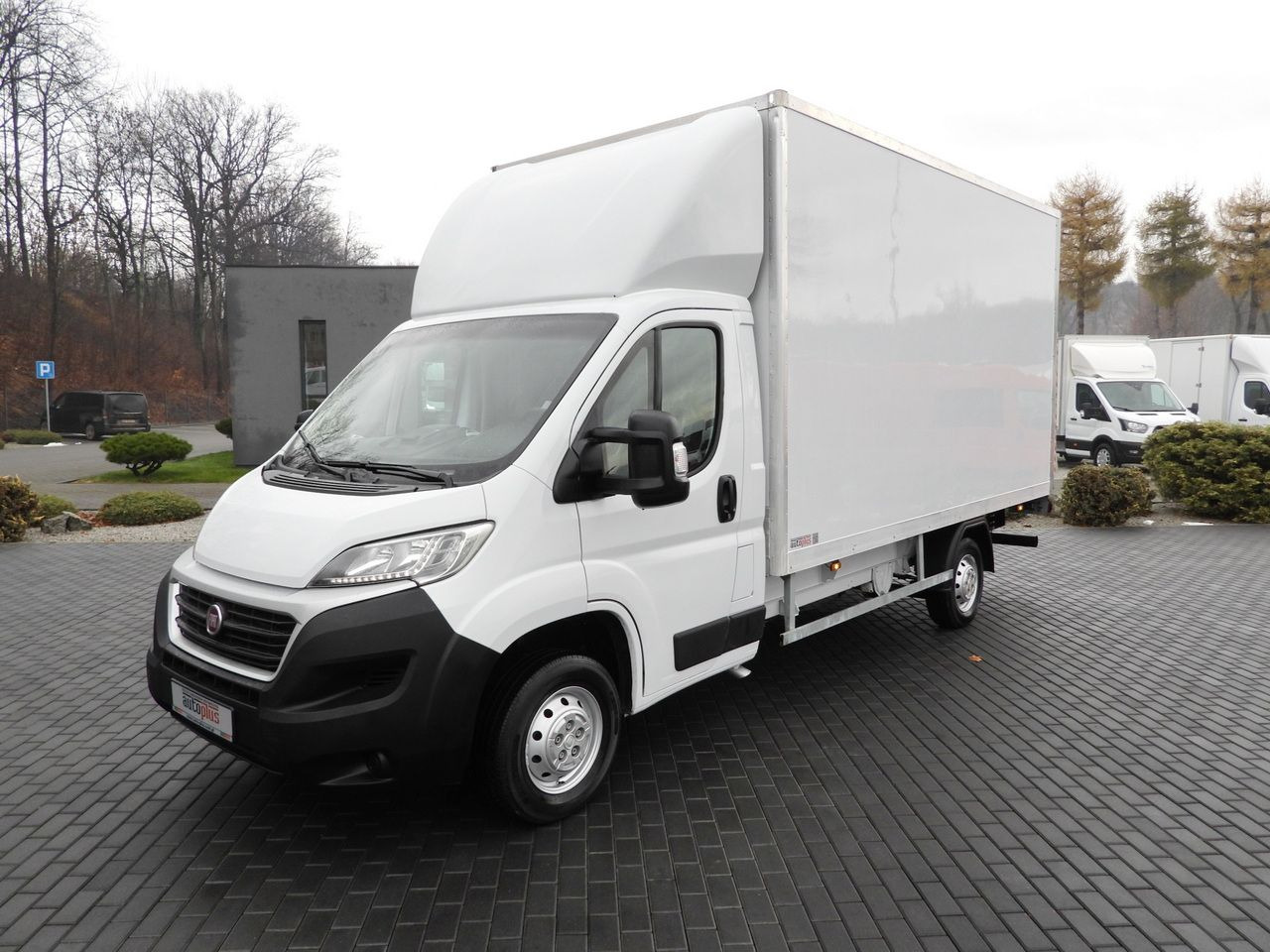 Furgonas su krovinių dėže FIAT DUCATO BOX LIFT 8 PALLETS CRUISE CONTROL NAVIGATION LED LIGHTS AIR CONDITIONING 130HP: foto 17 Furgonas su krovinių dėže FIAT DUCATO BOX LIFT 8 PALLETS CRUISE CONTROL NAVIGATION LED LIGHTS AIR CONDITIONING 130HP: foto 17