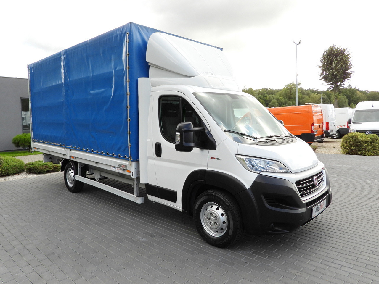 FIAT DUCATO TARPAULIN 10 PALLETS CRUISE CONTROL LED LIGHTS AIR CONDITIONING 180HP - Tentinis mikroautobusas: foto 4 FIAT DUCATO TARPAULIN 10 PALLETS CRUISE CONTROL LED LIGHTS AIR CONDITIONING 180HP - Tentinis mikroautobusas: foto 4