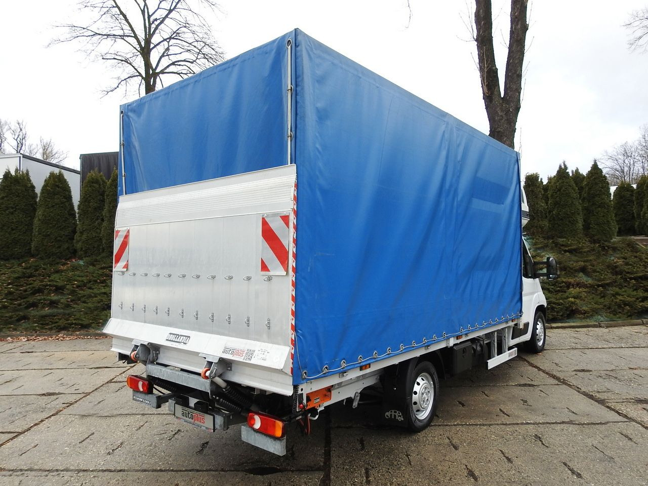 FIAT DUCATO TARPAULIN LIFT 9 PALLETS WEBASTO CRUISE CONTROL A/C LED LAMP 180HP - Tentinis mikroautobusas: foto 3 FIAT DUCATO TARPAULIN LIFT 9 PALLETS WEBASTO CRUISE CONTROL A/C LED LAMP 180HP - Tentinis mikroautobusas: foto 3