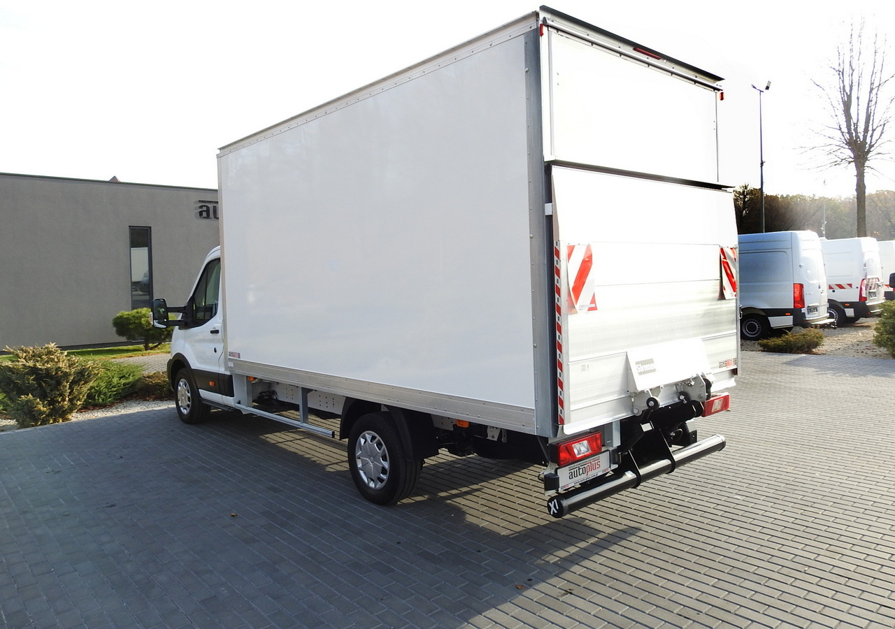 Furgonas su krovinių dėže FORD TRANSIT BOX LIFT 8 PALLETS CRUISE CONTROL AIR CONDITIONING 130HP: foto 9 Furgonas su krovinių dėže FORD TRANSIT BOX LIFT 8 PALLETS CRUISE CONTROL AIR CONDITIONING 130HP: foto 9