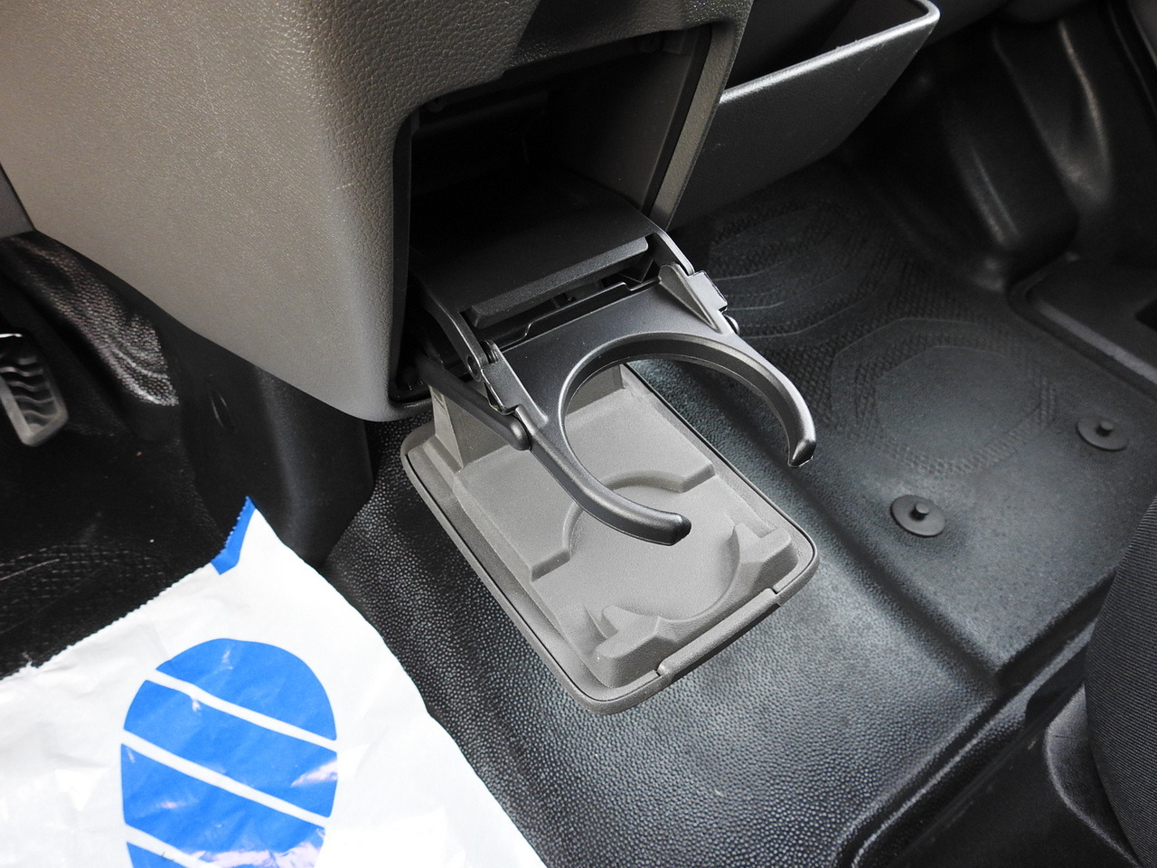 Furgonas su krovinių dėže FORD TRANSIT BOX LIFT 8 PALLETS CRUISE CONTROL AIR CONDITIONING 130HP: foto 40 Furgonas su krovinių dėže FORD TRANSIT BOX LIFT 8 PALLETS CRUISE CONTROL AIR CONDITIONING 130HP: foto 40