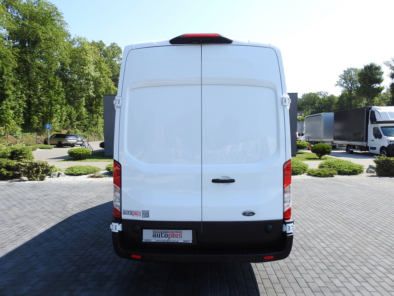 Furgonas šaldytuvas FORD TRANSIT REFRIGERATOR VAN 0*C HEATING FUNCTION CRUISE CONTROL AIR CONDITIONING LED LIGHTS 130HP: foto 11 Furgonas šaldytuvas FORD TRANSIT REFRIGERATOR VAN 0*C HEATING FUNCTION CRUISE CONTROL AIR CONDITIONING LED LIGHTS 130HP: foto 11