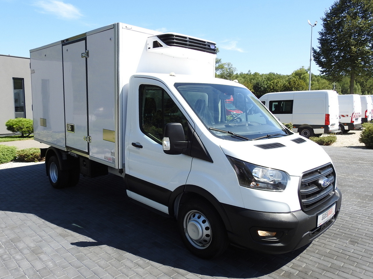 FORD TRANSIT REGRIGERATOR BOX 0*C POWER SUPPLY 230V CRUISE CONTROL AIR CONDITIONING TWIN WHEELS 170HP - Furgonas šaldytuvas: foto 4 FORD TRANSIT REGRIGERATOR BOX 0*C POWER SUPPLY 230V CRUISE CONTROL AIR CONDITIONING TWIN WHEELS 170HP - Furgonas šaldytuvas: foto 4