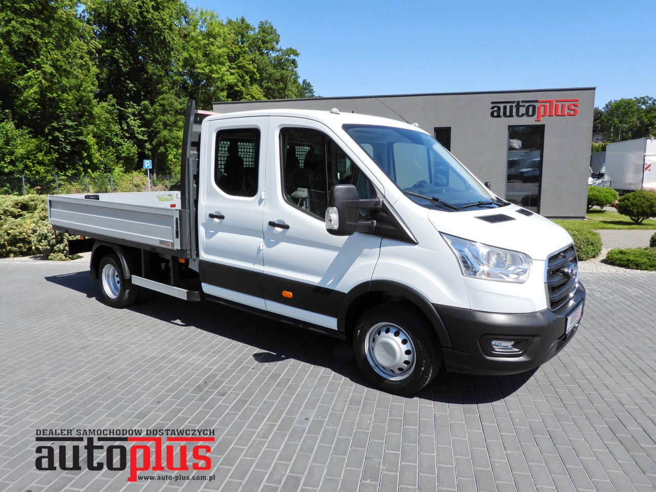 FORD TRANSIT STAKE BODY DOUBLE CABIN DOKA 7 SEATS TWIN WHEELS AIR CONDITIONING 130HP - Bortinis automobilis: foto 1 FORD TRANSIT STAKE BODY DOUBLE CABIN DOKA 7 SEATS TWIN WHEELS AIR CONDITIONING 130HP - Bortinis automobilis: foto 1