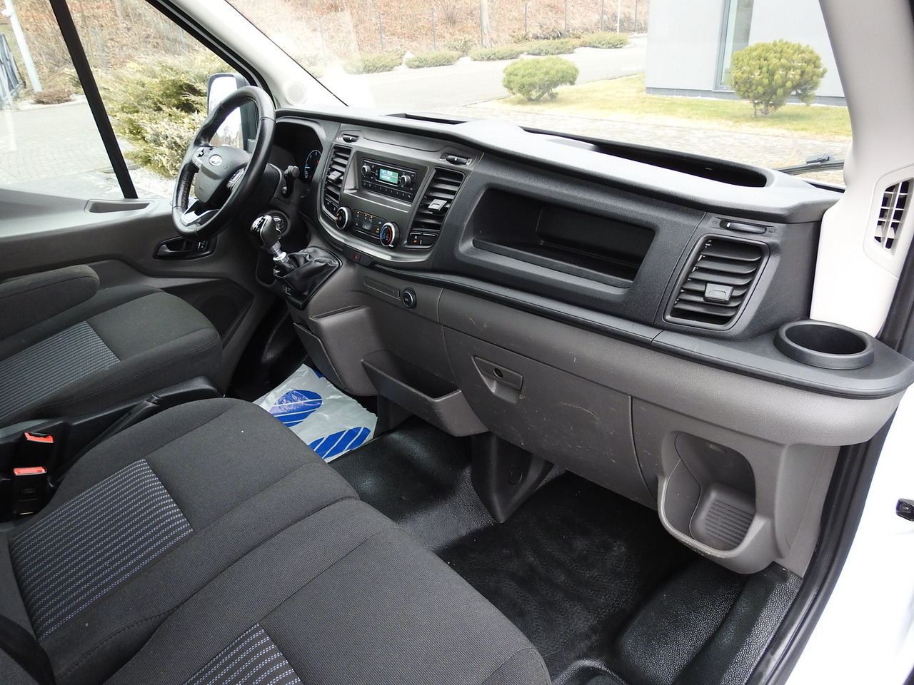 FORD TRANSIT TIPPER LED LIGHTS TWIN WHEELS AIR CONDITIONING 130HP lizingą FORD TRANSIT TIPPER LED LIGHTS TWIN WHEELS AIR CONDITIONING 130HP: foto 43 FORD TRANSIT TIPPER LED LIGHTS TWIN WHEELS AIR CONDITIONING 130HP lizingą FORD TRANSIT TIPPER LED LIGHTS TWIN WHEELS AIR CONDITIONING 130HP: foto 43