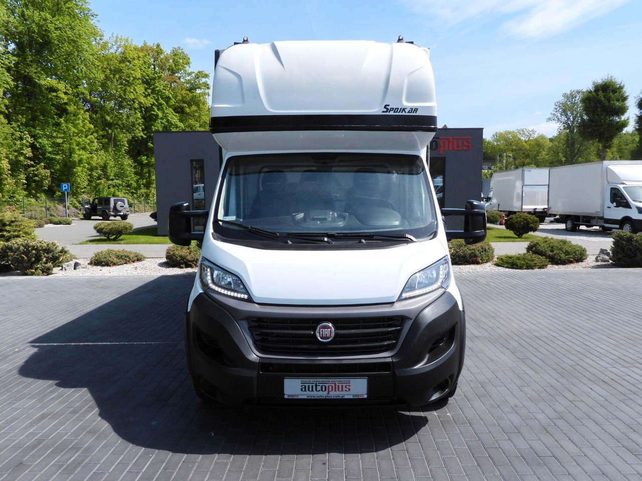Fiat DUCATO PRITSCHE PLANE 10 PALETTEN WEBASTO A/C Fiat DUCATO PRITSCHE PLANE 10 PALETTEN WEBASTO A/C - Tentinis mikroautobusas: foto 5 Fiat DUCATO PRITSCHE PLANE 10 PALETTEN WEBASTO A/C Fiat DUCATO PRITSCHE PLANE 10 PALETTEN WEBASTO A/C - Tentinis mikroautobusas: foto 5