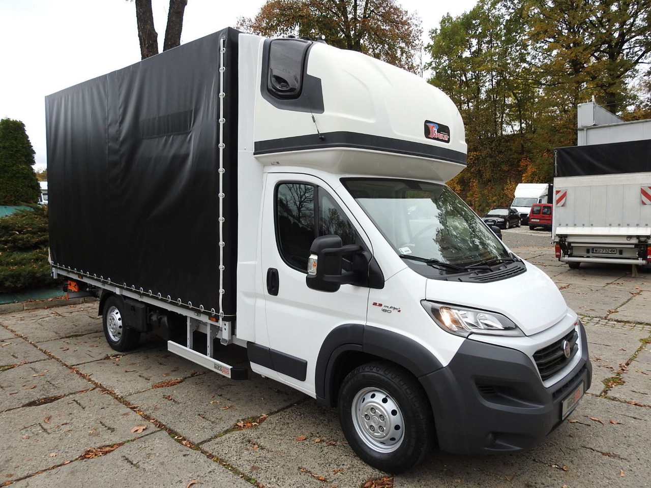 Fiat DUCATO PRITSCHE PLANE AUFZUG 8 PALETTEN WEBASTO - Tentinis mikroautobusas: foto 4 Fiat DUCATO PRITSCHE PLANE AUFZUG 8 PALETTEN WEBASTO - Tentinis mikroautobusas: foto 4