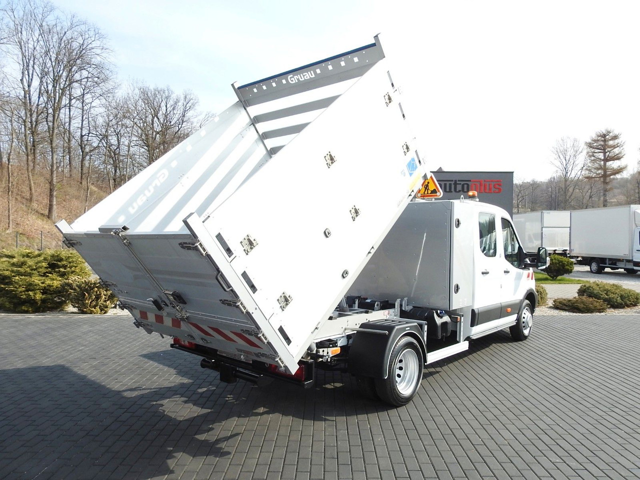 Ford TRANSIT KIPPER DOPPELKABINE DOKA 7 SITZE A/C - Mažas savivartis, Komercinis automobilis su dviguba kabina: foto 3 Ford TRANSIT KIPPER DOPPELKABINE DOKA 7 SITZE A/C - Mažas savivartis, Komercinis automobilis su dviguba kabina: foto 3