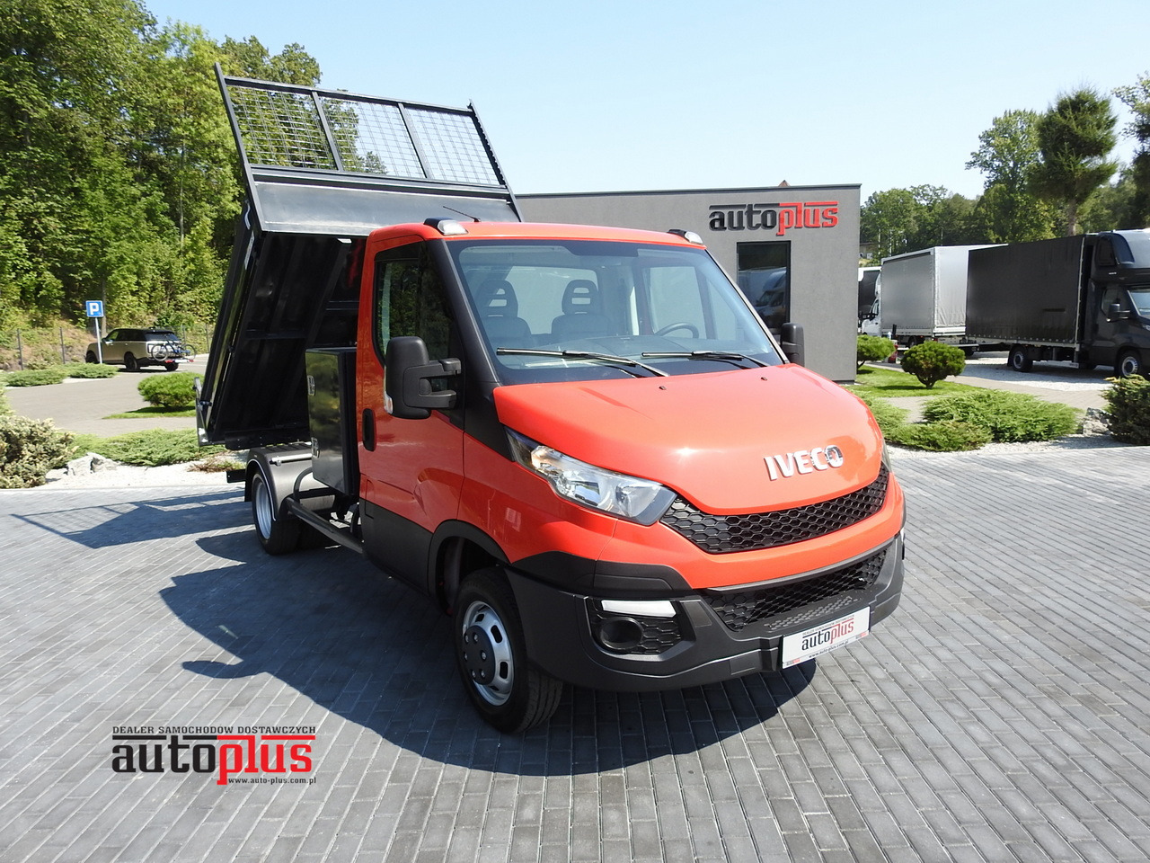 IVECO DAILY 35C13 TIPPER CRUISE CONTROL AIR CONDITIONING TWIN WHEELS 130HP - Mažas savivartis: foto 1 IVECO DAILY 35C13 TIPPER CRUISE CONTROL AIR CONDITIONING TWIN WHEELS 130HP - Mažas savivartis: foto 1