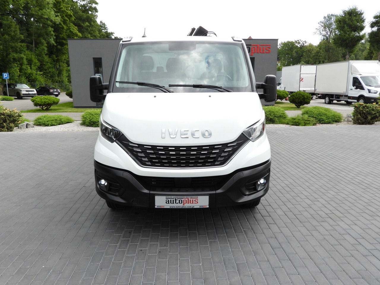 IVECO DAILY 35C18 THREE-WAY TIPPER 3 HDS SEATS CRUISE CONTROL LED LIGHTS AUTOMATIC TRANSMISSION HI-MATIC TWIN WHEELS AIR CONDITIONING 180HP - Mažas savivartis: foto 5 IVECO DAILY 35C18 THREE-WAY TIPPER 3 HDS SEATS CRUISE CONTROL LED LIGHTS AUTOMATIC TRANSMISSION HI-MATIC TWIN WHEELS AIR CONDITIONING 180HP - Mažas savivartis: foto 5