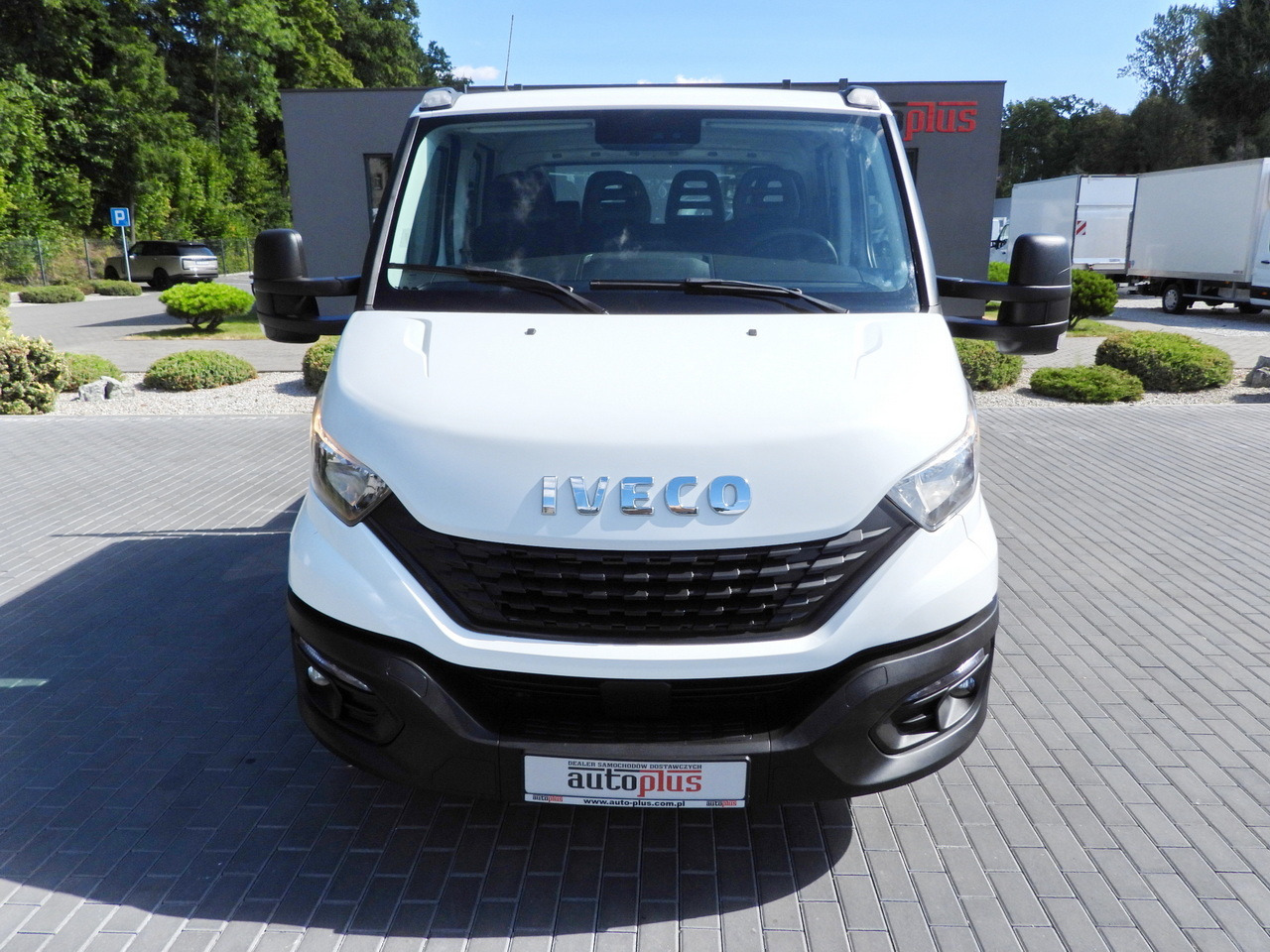 IVECO DAILY 35S14 STAKE BODY DOUBLE CABIN DOKA 7 SEATS CRUISE CONTROL AIR CONDITIONING 135HP lizingą IVECO DAILY 35S14 STAKE BODY DOUBLE CABIN DOKA 7 SEATS CRUISE CONTROL AIR CONDITIONING 135HP: foto 5 IVECO DAILY 35S14 STAKE BODY DOUBLE CABIN DOKA 7 SEATS CRUISE CONTROL AIR CONDITIONING 135HP lizingą IVECO DAILY 35S14 STAKE BODY DOUBLE CABIN DOKA 7 SEATS CRUISE CONTROL AIR CONDITIONING 135HP: foto 5