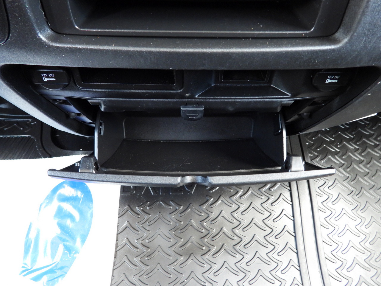 IVECO DAILY 35S14 STAKE BODY DOUBLE CABIN DOKA 7 SEATS CRUISE CONTROL AIR CONDITIONING 135HP lizingą IVECO DAILY 35S14 STAKE BODY DOUBLE CABIN DOKA 7 SEATS CRUISE CONTROL AIR CONDITIONING 135HP: foto 35 IVECO DAILY 35S14 STAKE BODY DOUBLE CABIN DOKA 7 SEATS CRUISE CONTROL AIR CONDITIONING 135HP lizingą IVECO DAILY 35S14 STAKE BODY DOUBLE CABIN DOKA 7 SEATS CRUISE CONTROL AIR CONDITIONING 135HP: foto 35