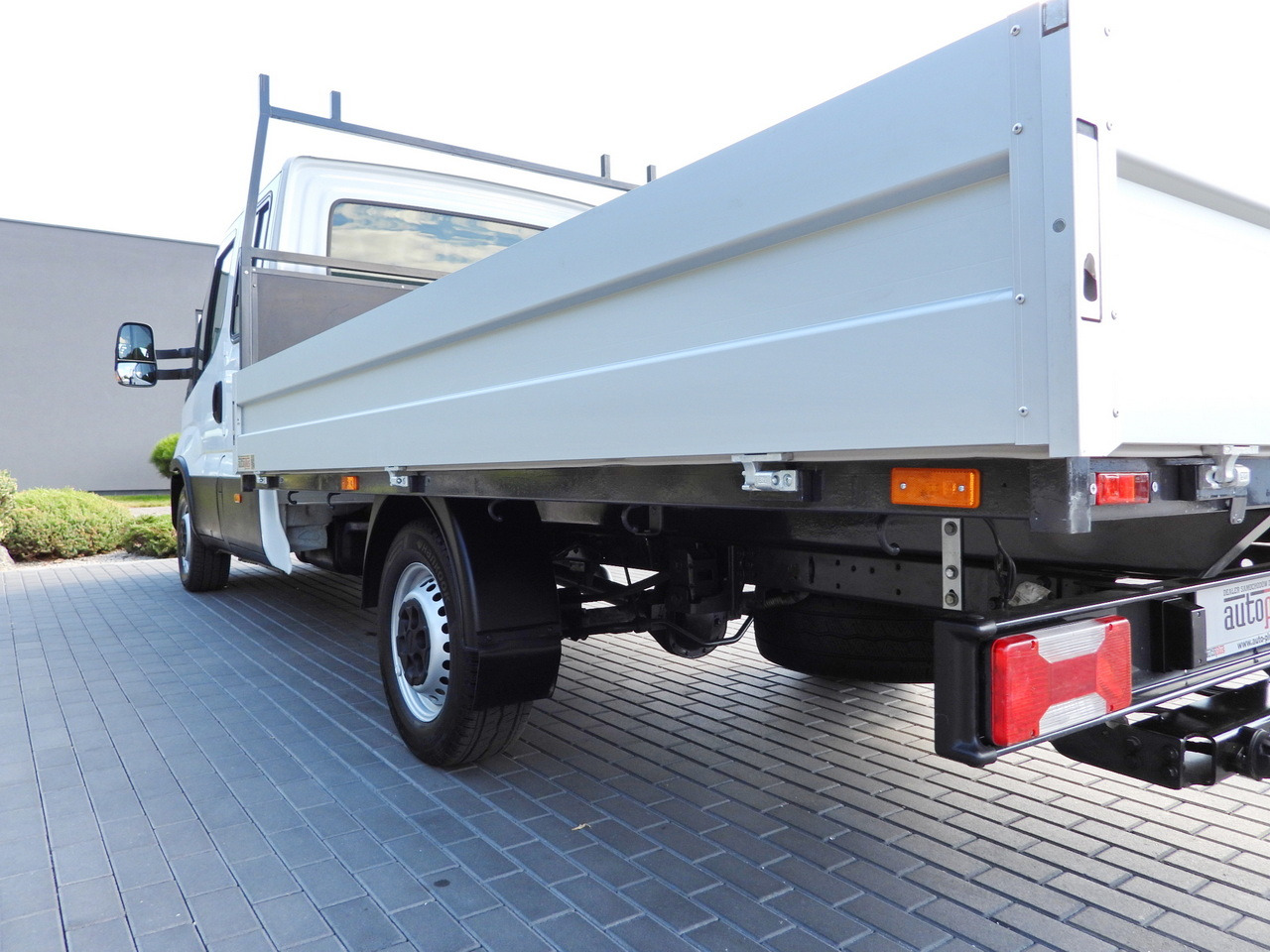 IVECO DAILY 35S14 STAKE BODY DOUBLE CABIN DOKA 7 SEATS CRUISE CONTROL AIR CONDITIONING 135HP lizingą IVECO DAILY 35S14 STAKE BODY DOUBLE CABIN DOKA 7 SEATS CRUISE CONTROL AIR CONDITIONING 135HP: foto 15 IVECO DAILY 35S14 STAKE BODY DOUBLE CABIN DOKA 7 SEATS CRUISE CONTROL AIR CONDITIONING 135HP lizingą IVECO DAILY 35S14 STAKE BODY DOUBLE CABIN DOKA 7 SEATS CRUISE CONTROL AIR CONDITIONING 135HP: foto 15