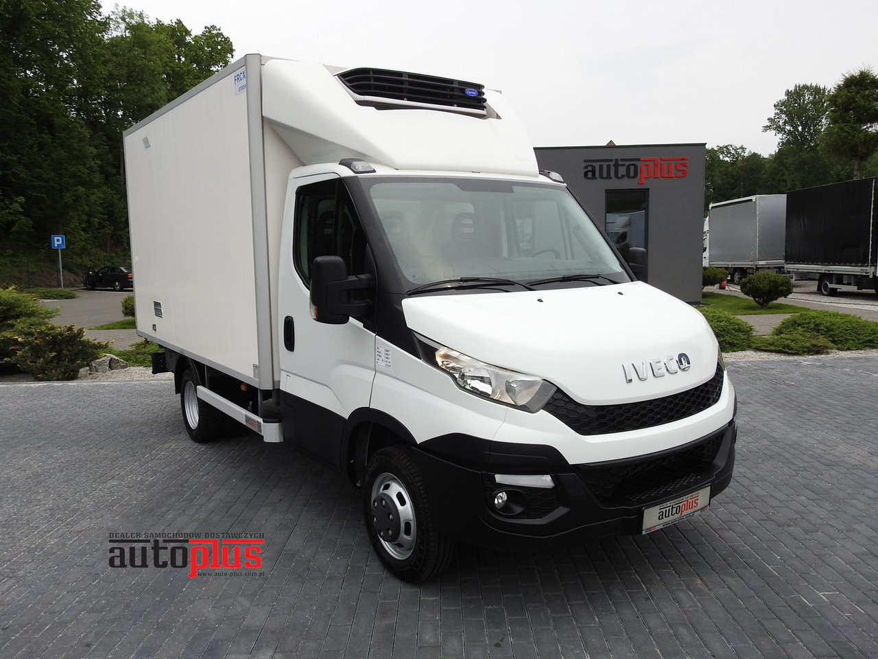 IVECO DAILY 35S15 REGRIGERATOR BOX -12*C 8 PALLETS CRUISE CONTROL TWIN WHEELS AIR CONDITIONING 150HP - Furgonas šaldytuvas: foto 1 IVECO DAILY 35S15 REGRIGERATOR BOX -12*C 8 PALLETS CRUISE CONTROL TWIN WHEELS AIR CONDITIONING 150HP - Furgonas šaldytuvas: foto 1