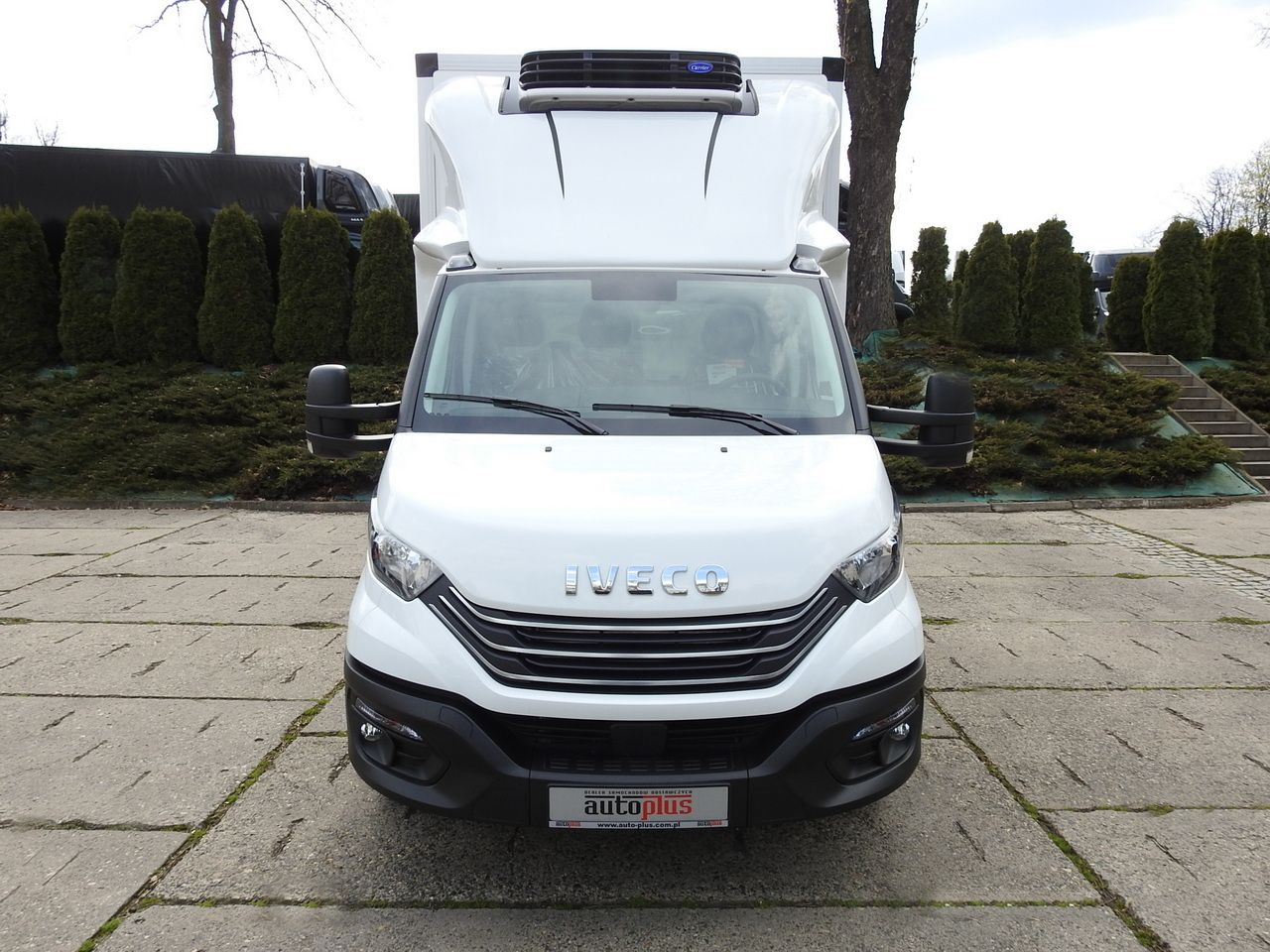 IVECO DAILY 35S16 NEW REGRIGERATOR BOX -10*C 8 PALLETS HEATING FUNCTION POWER SUPPLY 230V CRUISE CONTROL AIR CONDITIONING 160HP - Furgonas šaldytuvas: foto 5 IVECO DAILY 35S16 NEW REGRIGERATOR BOX -10*C 8 PALLETS HEATING FUNCTION POWER SUPPLY 230V CRUISE CONTROL AIR CONDITIONING 160HP - Furgonas šaldytuvas: foto 5