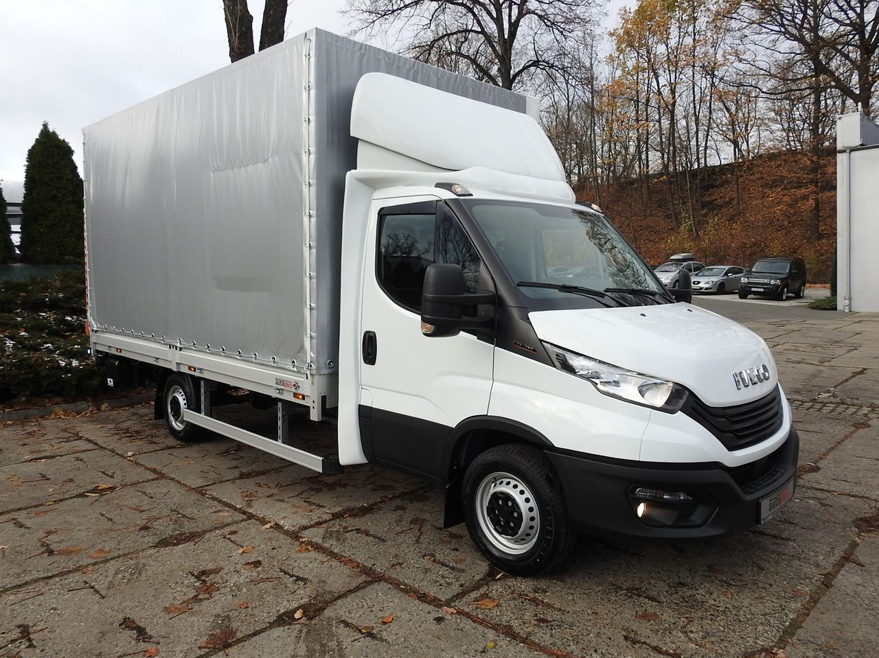 IVECO DAILY 35S16 NEW TARPAULIN LIFT 8 PALLETS CRUISE CONTROL AIR CONDITIONING 160HP - Tentinis mikroautobusas: foto 4 IVECO DAILY 35S16 NEW TARPAULIN LIFT 8 PALLETS CRUISE CONTROL AIR CONDITIONING 160HP - Tentinis mikroautobusas: foto 4
