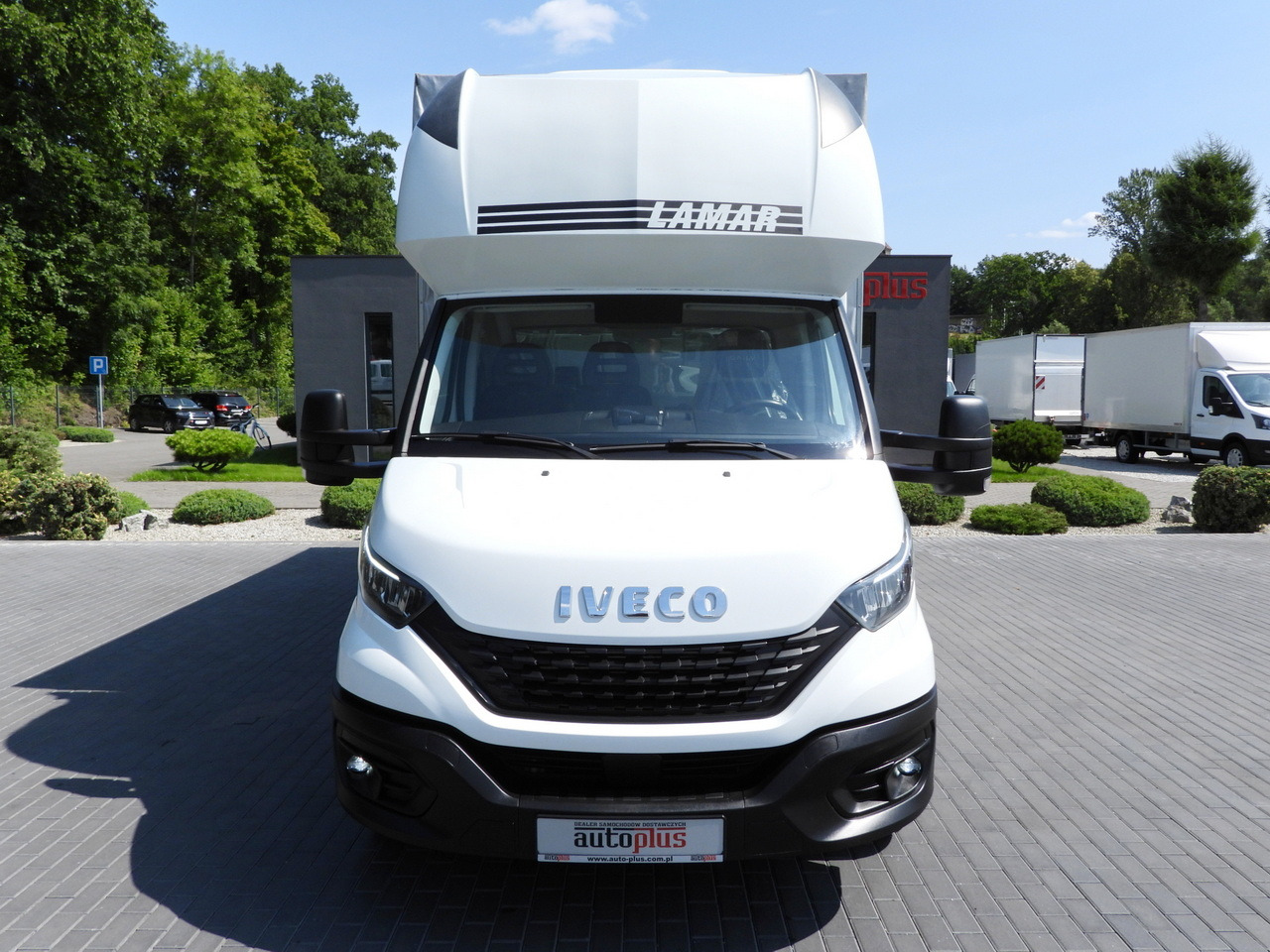 IVECO DAILY 35S18 TARPAULIN 10 PALLETS WEBASTO CRUISE CONTROL LED LIGHTS PNEUMATICS AIR CONDITIONING  180HP - Tentinis mikroautobusas: foto 5 IVECO DAILY 35S18 TARPAULIN 10 PALLETS WEBASTO CRUISE CONTROL LED LIGHTS PNEUMATICS AIR CONDITIONING  180HP - Tentinis mikroautobusas: foto 5