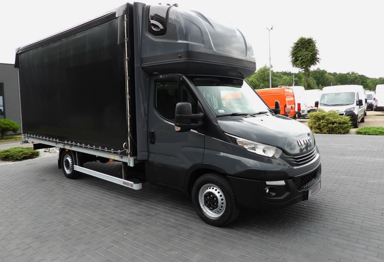 IVECO DAILY 35S18 TARPAULIN 10 PALLETS WEBASTO CRUISE CONTROL PNEUMATICS AUTOMATIC TRANSMISSION HI-MATIC AIR CONDITIONING 180HP - Tentinis mikroautobusas: foto 4 IVECO DAILY 35S18 TARPAULIN 10 PALLETS WEBASTO CRUISE CONTROL PNEUMATICS AUTOMATIC TRANSMISSION HI-MATIC AIR CONDITIONING 180HP - Tentinis mikroautobusas: foto 4