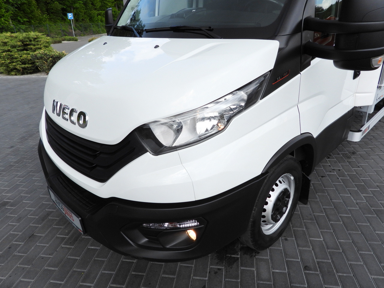 Tentinis mikroautobusas IVECO DAILY 35S18 TARPAULIN LIFT 8 PALLETS WEBASTO CRUISE CONTROL AIR CONDITIONING  180HP: foto 20 Tentinis mikroautobusas IVECO DAILY 35S18 TARPAULIN LIFT 8 PALLETS WEBASTO CRUISE CONTROL AIR CONDITIONING  180HP: foto 20