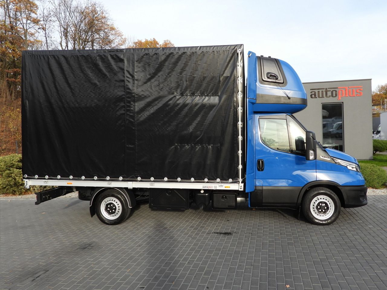 Tentinis mikroautobusas IVECO DAILY 35S21 TARPAULIN 10 PALLETS WEBASTO CRUISE CONTROL NAVIGATION LED LIGHTS AUTOMATIC TRANSMISSION HI-MATIC AIR CONDITIONING  210HP: foto 7