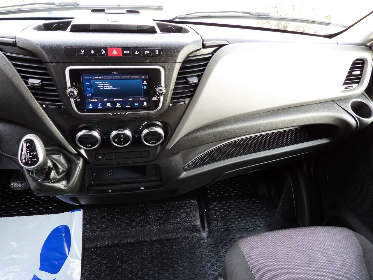 Tentinis mikroautobusas IVECO DAILY 35S21 TARPAULIN 10 PALLETS WEBASTO CRUISE CONTROL NAVIGATION LED LIGHTS AUTOMATIC TRANSMISSION HI-MATIC AIR CONDITIONING  210HP: foto 38