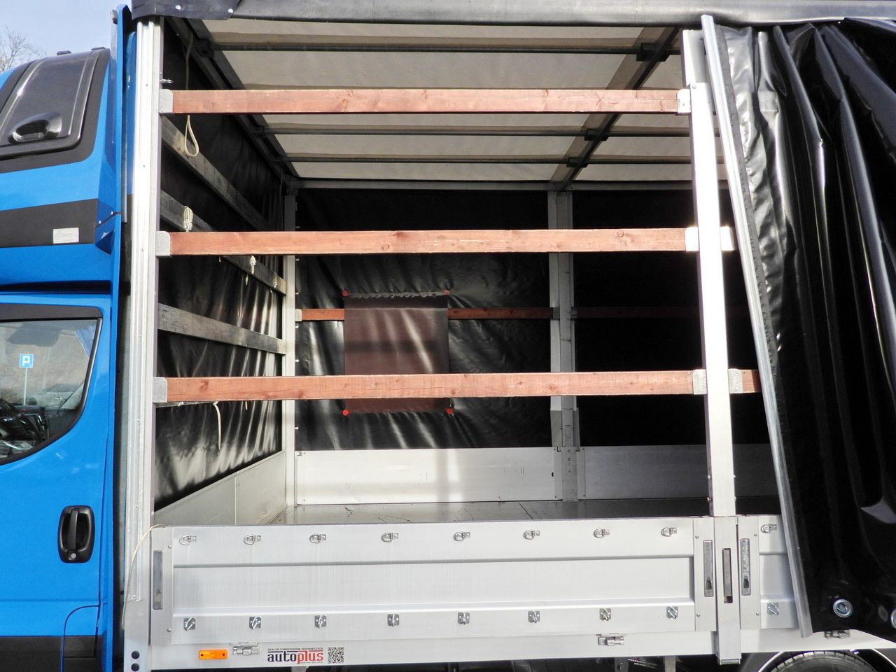Tentinis mikroautobusas IVECO DAILY 35S21 TARPAULIN 10 PALLETS WEBASTO CRUISE CONTROL NAVIGATION LED LIGHTS AUTOMATIC TRANSMISSION HI-MATIC AIR CONDITIONING  210HP: foto 27