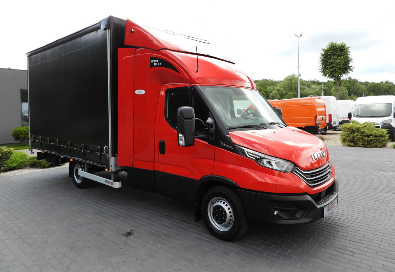 IVECO DAILY 35S21 TARPAULIN 10 PALLETS WEBASTO CRUISE CONTROL NAVIGATION LED LIGHTS PNEUMATICS AUTOMATIC TRANSMISSION HI-MATIC AIR CONDITIONING 210HP - Tentinis mikroautobusas: foto 4 IVECO DAILY 35S21 TARPAULIN 10 PALLETS WEBASTO CRUISE CONTROL NAVIGATION LED LIGHTS PNEUMATICS AUTOMATIC TRANSMISSION HI-MATIC AIR CONDITIONING 210HP - Tentinis mikroautobusas: foto 4
