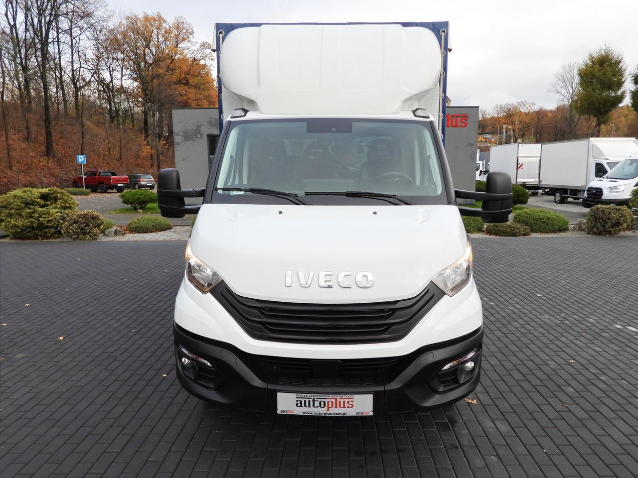 IVECO DAILY 50C16 TARPAULIN 10 PALLETS CRUISE CONTROL TWIN WHEELS AIR CONDITIONING 160HP - Tentinis mikroautobusas: foto 5 IVECO DAILY 50C16 TARPAULIN 10 PALLETS CRUISE CONTROL TWIN WHEELS AIR CONDITIONING 160HP - Tentinis mikroautobusas: foto 5
