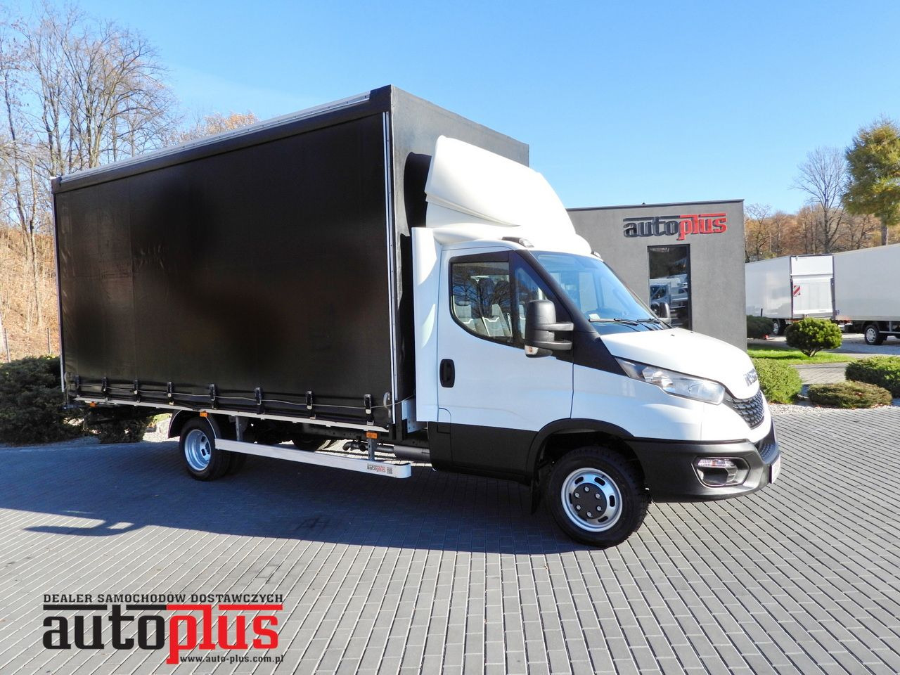 IVECO DAILY 50C17 TARPAULIN 10 PALLETS CRUISE CONTROL TWIN WHEELS AIR CONDITIONING 180HP - Tentinis mikroautobusas: foto 1 IVECO DAILY 50C17 TARPAULIN 10 PALLETS CRUISE CONTROL TWIN WHEELS AIR CONDITIONING 180HP - Tentinis mikroautobusas: foto 1