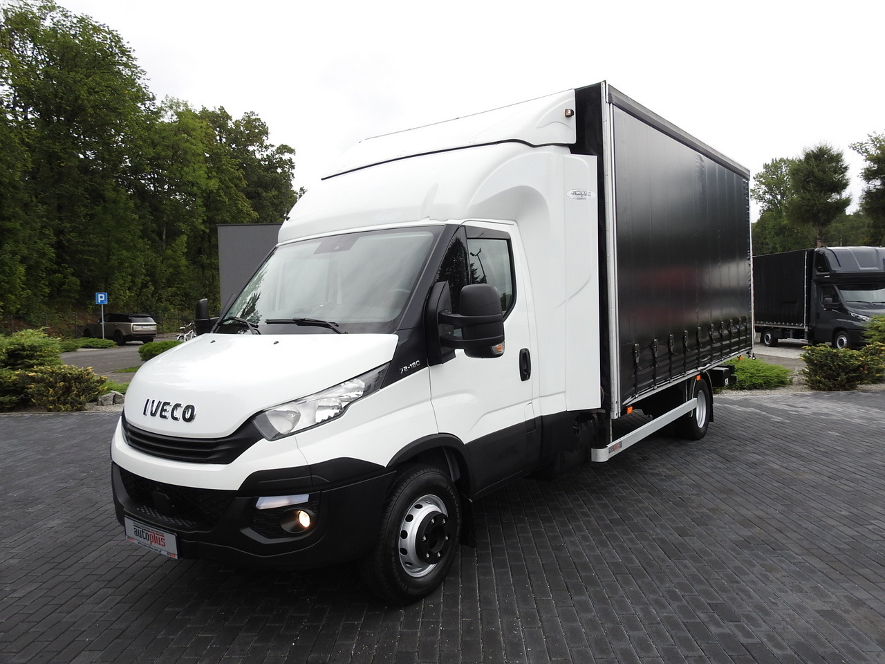 Tentinis mikroautobusas IVECO DAILY 70C18 TARPAULIN LIFT 12 PALLETS WEBASTO CRUISE CONTROL TWIN WHEELS AIR CONDITIONING  180HP: foto 20
