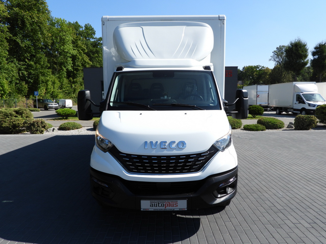 IVECO DAILY 72C18 LIFT 14 PALLETS CRUISE CONTROL PNEUMATICS AUTOMATIC TRANSMISSION HI-MATIC TWIN WHEELS AIR CONDITIONING 180HP - Furgonas sunkvežimis: foto 5 IVECO DAILY 72C18 LIFT 14 PALLETS CRUISE CONTROL PNEUMATICS AUTOMATIC TRANSMISSION HI-MATIC TWIN WHEELS AIR CONDITIONING 180HP - Furgonas sunkvežimis: foto 5