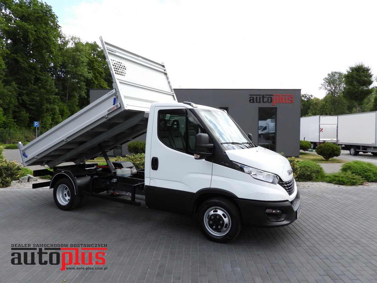 IVECO DAILY CRUISE CONTROL TWIN WHEELS AIR CONDITIONING 140HP - Mažas savivartis: foto 1 IVECO DAILY CRUISE CONTROL TWIN WHEELS AIR CONDITIONING 140HP - Mažas savivartis: foto 1