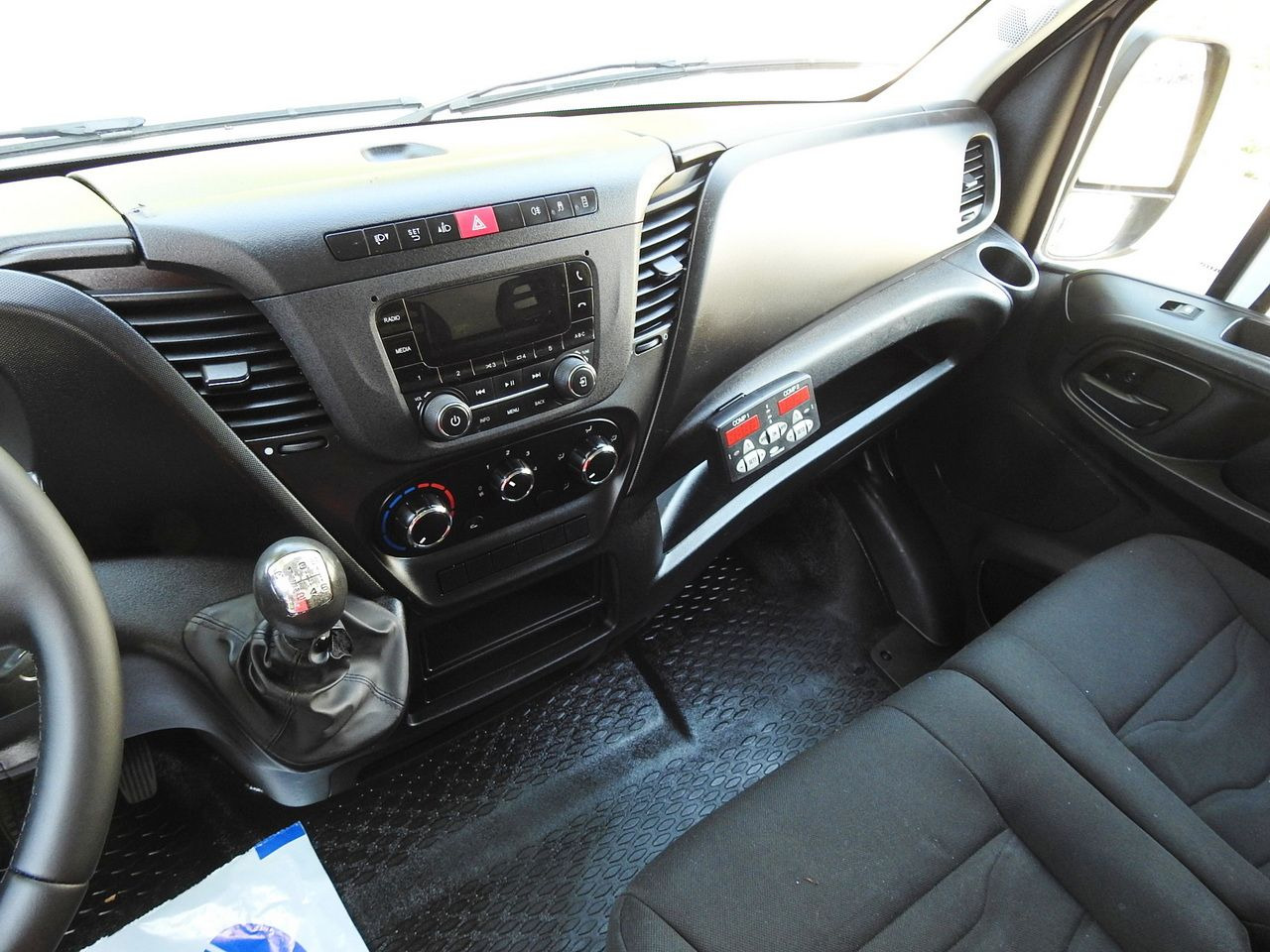 Furgonas šaldytuvas IVECO DAILY: foto 38