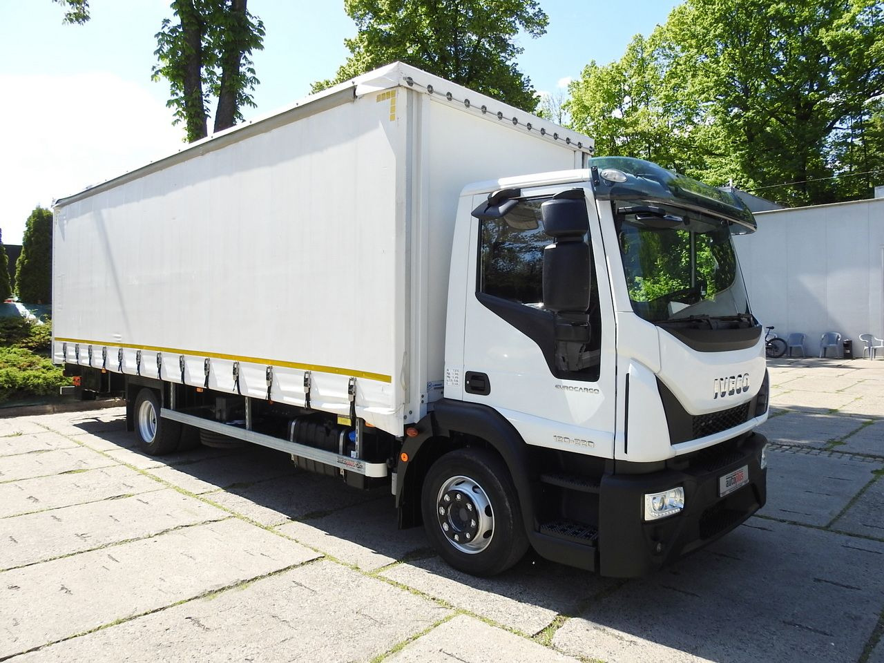 IVECO EUROCARGO 120 - 220 TARPAULIN LIFT 20 PALLETS LED LIGHTS AUTOMATIC TRANSMISSION HI-MATIC TWIN WHEELS AIR CONDITIONING 220HP - Tentinis mikroautobusas: foto 4 IVECO EUROCARGO 120 - 220 TARPAULIN LIFT 20 PALLETS LED LIGHTS AUTOMATIC TRANSMISSION HI-MATIC TWIN WHEELS AIR CONDITIONING 220HP - Tentinis mikroautobusas: foto 4